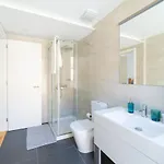 Blue By The River 3 - Elegant Two-bedroom In Santos *