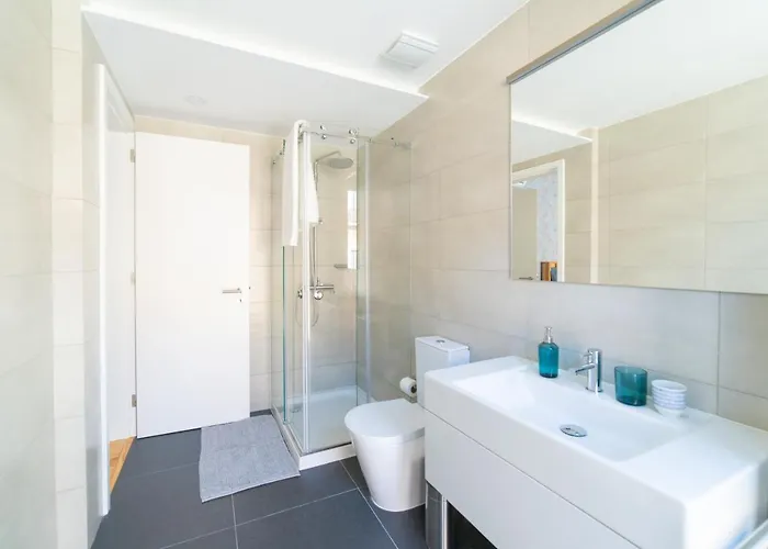 Blue By The River 3 - Elegant Two-bedroom In Santos *