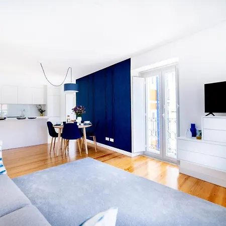 Blue By The River 3 - Elegant Two-bedroom In Santos Lisbon