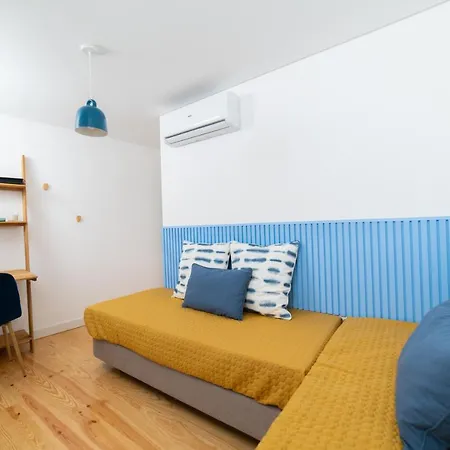 Blue By The River 3 - Elegant Two-bedroom In Santos * Lisbon