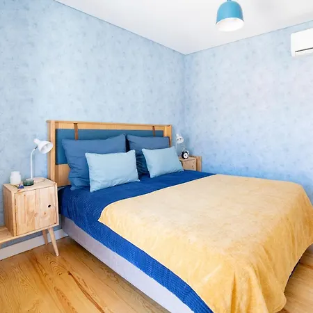 Апартаменты Blue By The River 3 - Elegant Two-bedroom In Santos Лиссабон